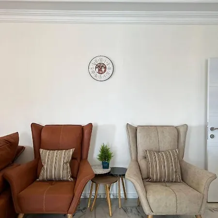 Уютные апартаменты в Euro Residence Апартаменты *