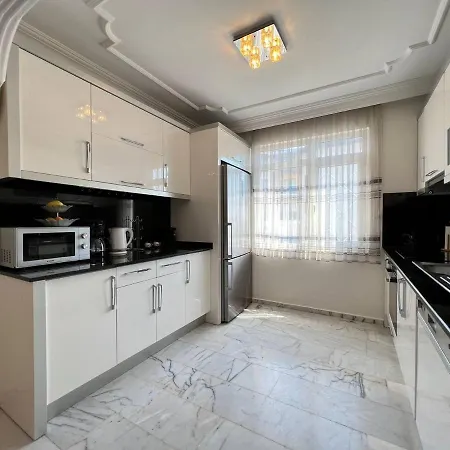 Уютные апартаменты в Euro Residence *